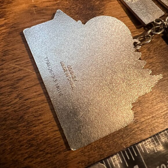 Disney 2014 Keychain - Picture 5 of 5